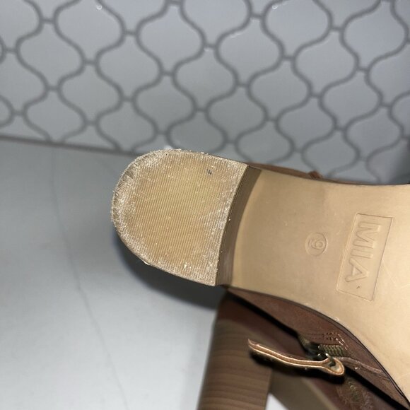 MIA Boots Womens Patton Zip Heels Ankle Booties Brown Faux Leather Pointed Toe 9 - Picture 8 of 9